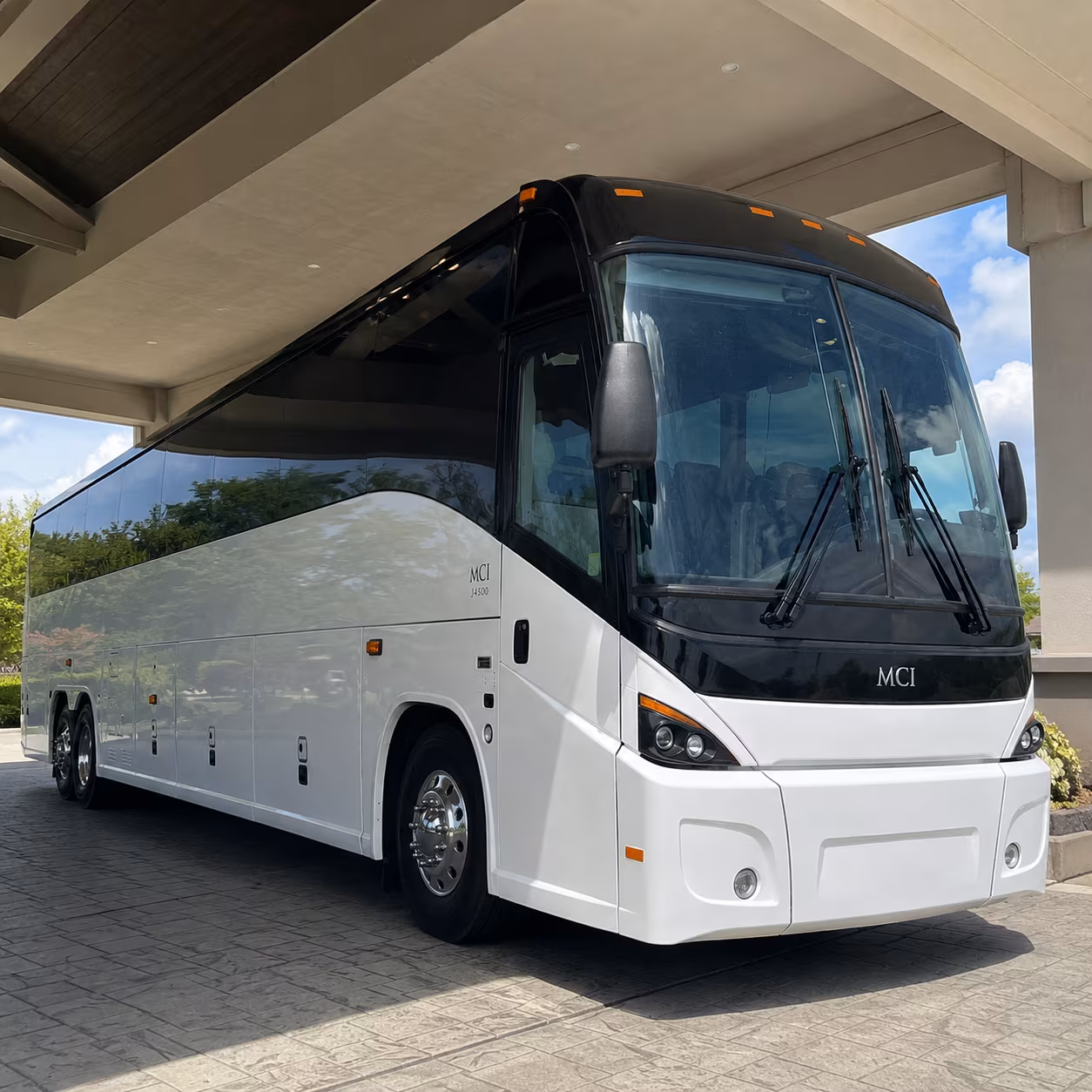 finding group transportation to the airport has never been easier in new rochelle