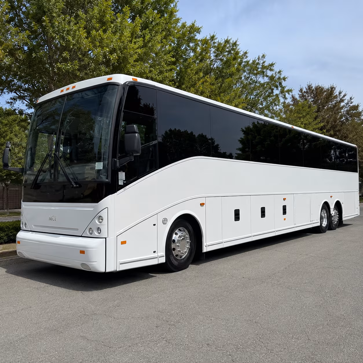 getting to jfk laguardia and newark from new rochelle is easy with newrochellecharterbuscompany com