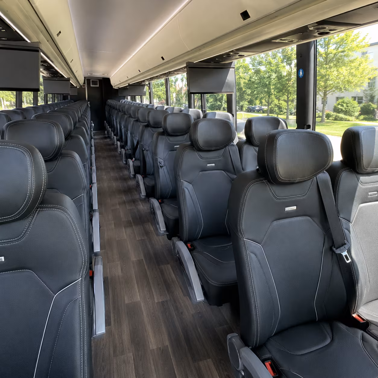 how the distance and duration of your trip affect charter bus rates in new rochelle
