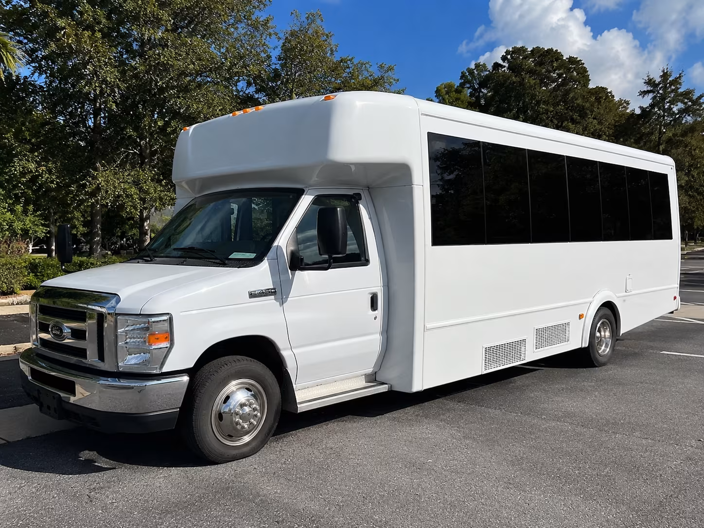 new rochelle new years eve party bus rental